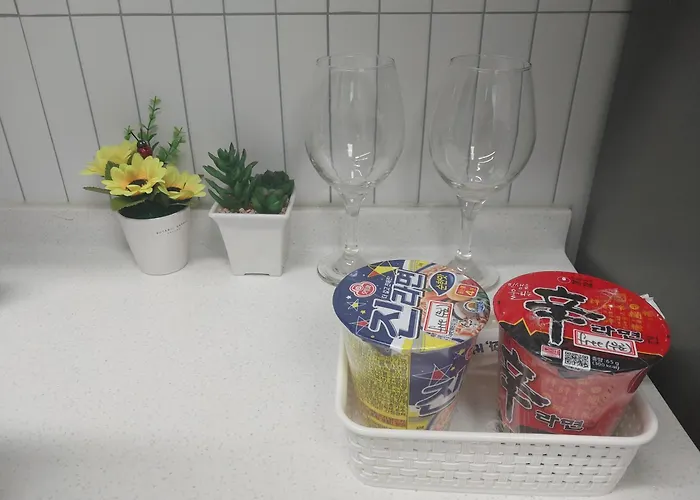 Kkachisan Station House - 김포공항 10분 풀옵션 까치산역5분거리 화곡역 상권최상 무료주차 *